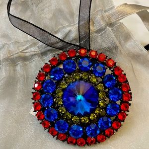 NWT Chico’s Parafina pin/brooche/necklace